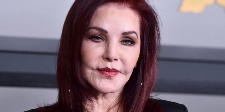 Shpaloset e vërteta e papritur në lidhje me Priscilla Presley!