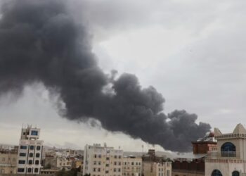 Situata në Lindjen e Mesme po përkeqësohet, Izraeli godet kryeqytetin e Jemenit.