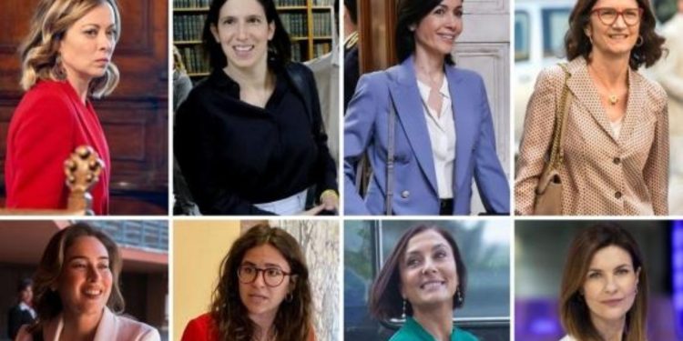 Skandal në Itali! Forumi online shpërndan foto të politikaneve italiane me komente fyese dhe seksiste, përfshirë Melonin dhe motrën e saj.