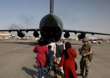 Skandal në Londër! Afganët që e ndihmuan ushtrinë britanike në rrezik, zbulohet shkelja e të dhënave që preku mbi 3000 individë.