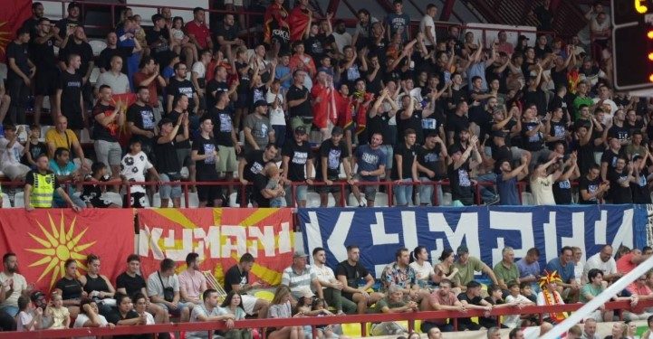 Skandali i dhomës së gazit për shqiptarët: Thirrje raciste në prani të kryeministrit Mickoski në Maqedoni