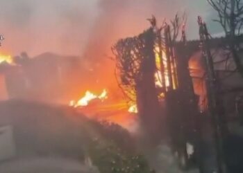 Spanja dhe Portugalia përballen me temperatura ekstreme, katër të lënduar dhe mijëra të evakuuar në Tarifa