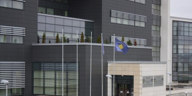 Stefan Cvetkoviç pranon përgjegjësinë për nxitje të përçarjes, dënohet me gjashtë muaj burg ose një mijë euro gjobë.