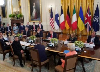 Takimi në Shtëpinë e Bardhë: Starmer thotë se garantimi i sigurisë do të ishte një hap historik