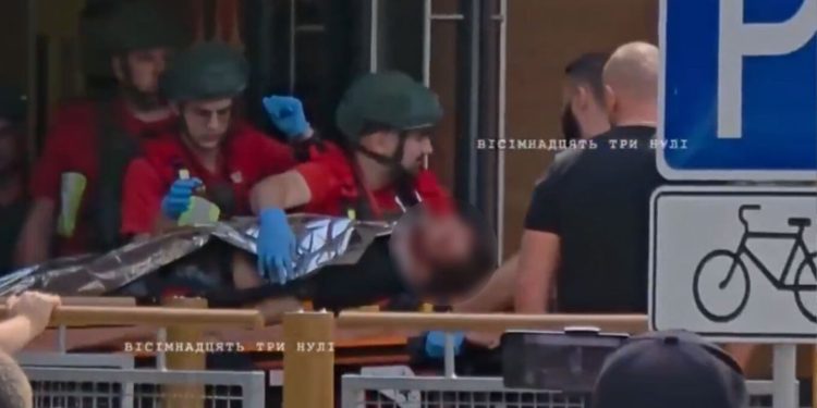 Të shtëna me armë në një McDonald’s në Ukrainë, sulmuesi mbetet i plagosur