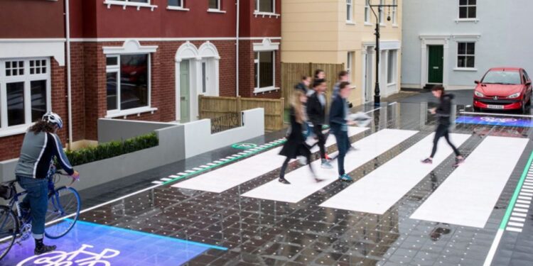 Teknologjia që nuk të motivon, por të përcjell