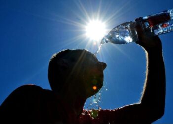 Temperaturat e larta në Kosovë: Ministria e Shëndetësisë rekomandon shmangien e punës në natyrë nga ora 11:00 deri në 16:00