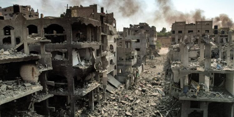 Tensionet në Gaza shkaktojnë ndasi në qeverinë e Izraelit, ministri i Financave paralajmëron: Kushdo që nuk largohet nga qyteti do të përballet me rrezikun e vdekjes ose do të detyrohet të dorëzohet.