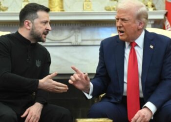 “Territorët që Putin kërkon për paqe”, zbulohet biseda e fshehtë Trump-Zelensky pas samitit.