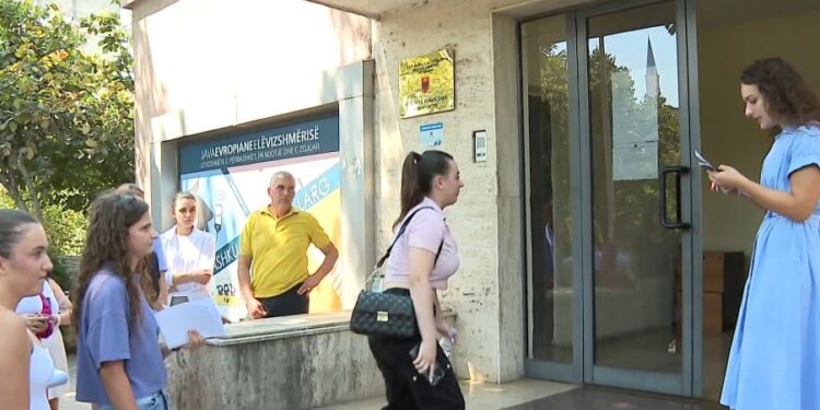 Testimi i Mjekësisë! Për herë të parë pritet që 500 studentë të ulen për të provuar, procesi do të zgjasë pesë ditë.
