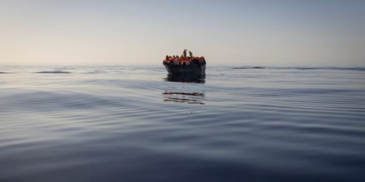 Tragedi! Anija me emigrantë mbytet në Jemen, 68 të vdekur.