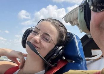 Tragjedi ajrore në Itali! Avioni i vogël bie në një fushë orizi, duke shkaktuar vdekjen e babait dhe vajzës së tij 18-vjeçare.