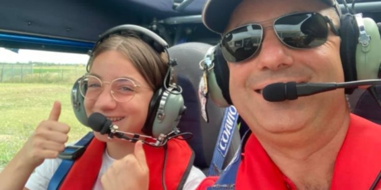 Tragjedia në Itali: avioni i vogël shpërthen! Piloti dhe vajza e tij 18-vjeçare humbin jetën.