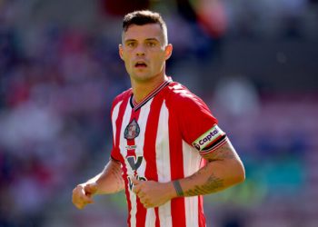 Trajneri Le Bris konfirmon: Granit Xhaka do të udhëheqë Sunderlandin si kapiten!