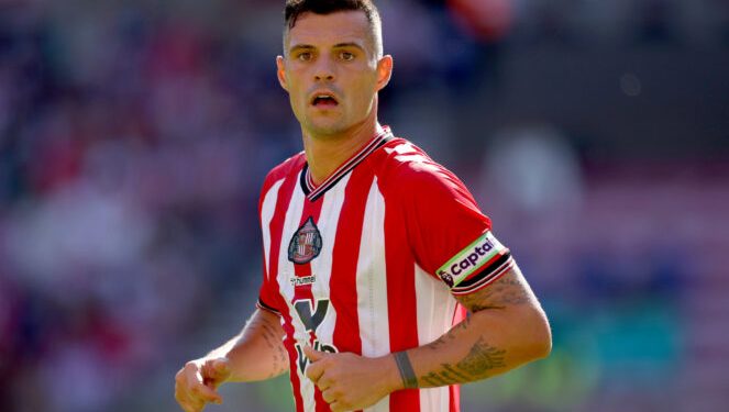 Trajneri Le Bris konfirmon: Granit Xhaka do të udhëheqë Sunderlandin si kapiten!