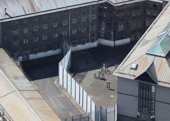 "Transferimi i të dënuarve të huaj nga Anglia" / Të huajt nuk do të qëndrojnë më në burgjet britanike, për shkak të mbipopullimit dhe shpenzimeve të larta.