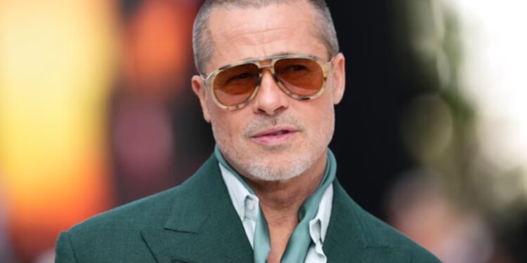 Tre adoleshentë vjedhin vilën e Brad Pitt, 'skifterët' e rinj po shkaktojnë kaos në shtëpitë e famshme.