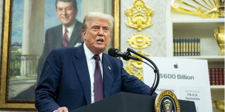 Trump do të nënshkruajë një urdhër ekzekutiv të ri, kërkon më shumë informacione për pranimet në universitete.