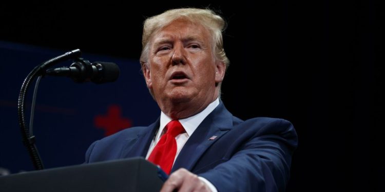 Trump vendos tarifa tregtare për shumë vende, duke përfshirë ato të Ballkanit