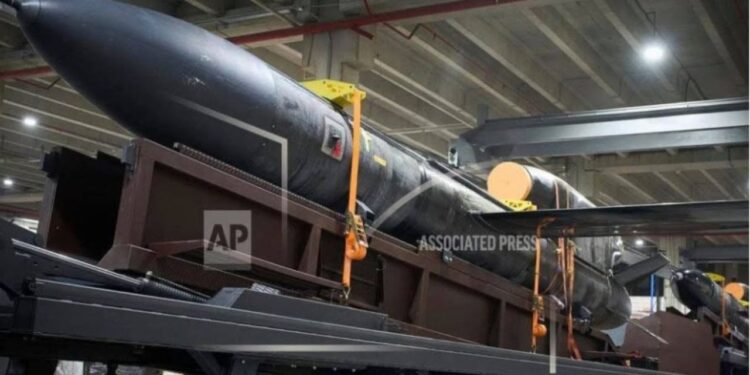 Ukraina zbardh raketën e re me rreze të gjatë veprimi "Flamingo", fillon prodhimin masiv për herë të parë.