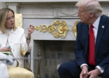 Ushtria Evropiane në Ukrainë? Meloni në tension me Macron para takimit me Trump: Rusia ka 1.3 milion ushtarë, ne sa do t'i dërgojmë?