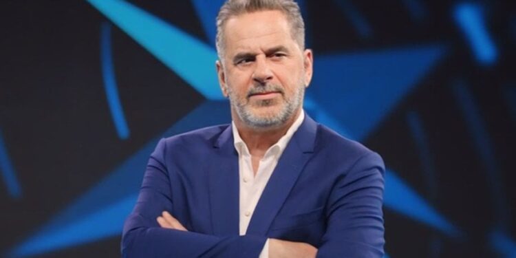 “Vdekja, kjo Zonja e Madhe!” Çfarë ka shkruar Artur Zheji për ndarjen nga jeta një vit më parë
