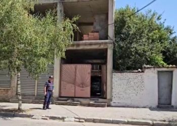 Vëllai i personit të gjetur të pajetë në Korçë: ‘Komshinjtë nuk e kishin parë që nga dhjetori’, kishte pasur probleme me zemrën dhe ishte ndarë nga gruaja.