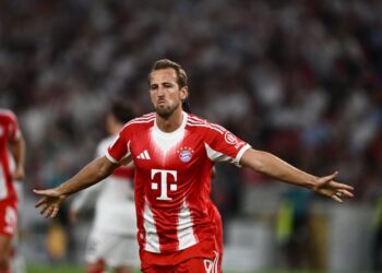 Video/ Kane fillon të përshtatet me fitoret, sulmuesi anglez godet rrjetën në triumfin e Bayern-it në Superkupën e Gjermanisë, shënon edhe Diaz.