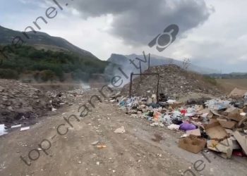 Video/ Ndotje e madhe në Parkun Kombëtar të Vjosës! Mbeturinat shuhen në “lumin e egër të Evropës”