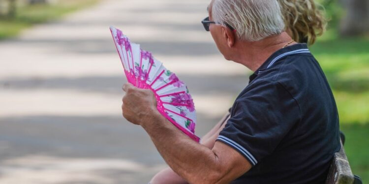 Zbulim i ri: Valët e të nxehtit po na ndikojnë më shpejt se duhani dhe alkooli