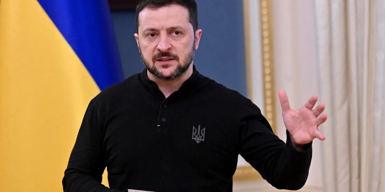 Zelensky: "Moskë po përdor mercenarë nga Kina, Pakistani dhe vende të tjera në luftë"
