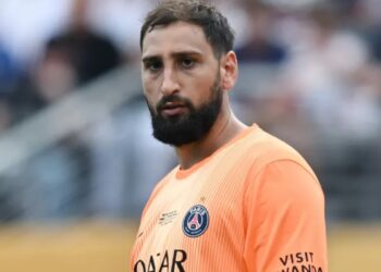 “Zero respekt pas katër vitesh”/ Donnarumma përballet me PSG-në, agjenti kërcënon me ndërhyrje ligjore