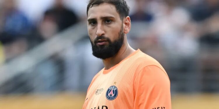 “Zero respekt pas katër vitesh”/ Donnarumma përballet me PSG-në, agjenti kërcënon me ndërhyrje ligjore