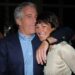 ‘Lista e klientëve nuk është reale’, Ghislaine Maxwell hedh poshtë akuzat për sjellje ‘të papërshtatshme’ nga Trump.