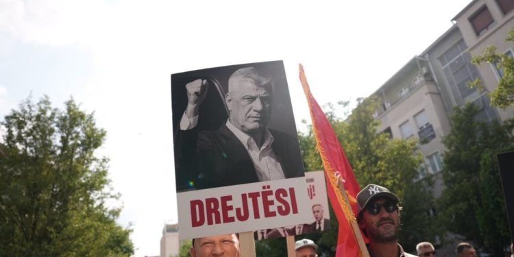 “‘Spastrim’ në FBI? Dy zyrtarë të lartë dëbohen pas tensioneve me administratën Trump”