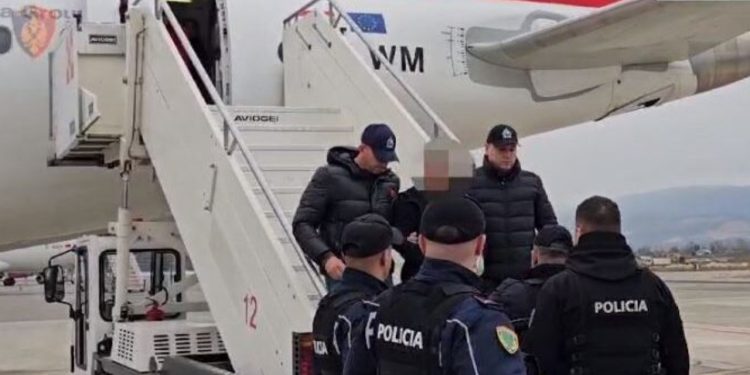 127 arrestime për ekstradim: 90 shqiptarë dhe 37 të huaj që nga janari, kryesisht për trafik droge.