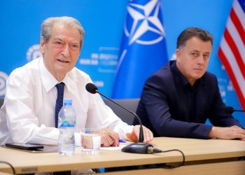 Berisha: Narkoterroristi Edi Rama është në Europë kapiteni i anijeve të drogës, që flota Amerikane i fundos në oqean