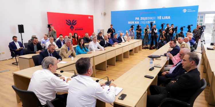 Berisha: Vendimi për të hyrë në parlament nuk është i lavdishëm! Grupin e partisë së krimit e kryeson njeriu që ka porositur vrasje