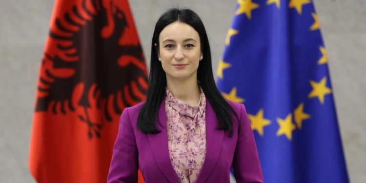 83-vjetori i Konferencës së Pezës: Kryetarja e Këshillit Bashkiak, Fino, apelon për bashkëpunim dhe afrim të Shqipërisë me Europën.