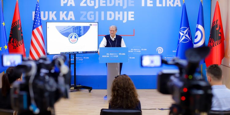 Berisha: Mediat kryesore po censurojnë në mënyrë të tmerrshme raportin e Ministrisë së Drejtësisë në SHBA për McGonigal! Rama ka shkelur rëndë ligjet amerikane