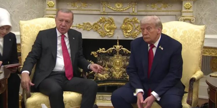 A do të anulojë Trump tarifat tregtare me Turqinë? Presidenti amerikan: Do të bisedoj me Erdogan-in.