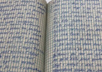 A është rishkruar "Lahuta e Malcisë"? Në vitin 1986, 30 këngët e veprës u kopjuan me dorë pasi ishin të ndaluara nga regjimi comunist.