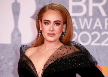 Adele në negociata për të kënduar në Super Bowl 2026