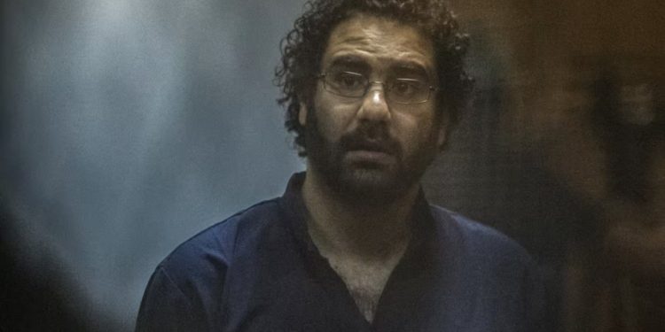 Aktivisti britaniko-egjiptian, i dënuar me 20 vite burg për protestat në Kajro dhe përhapjen e lajmeve të rreme, merr amnisti nga presidenti egjiptian.