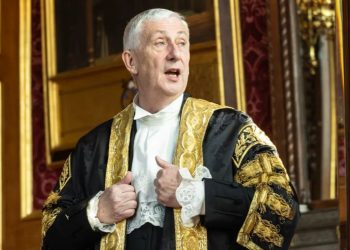 Akuza për spiunazh ndaj dy politikanëve në Parlamentin Britanik për Kinën, shqyrtohen dhe refuzohen; reagon kryeparlamentari: "E pa tolerueshme"