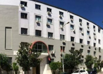 Akuzohet për vrasjen e 51-vjeçarit në Durrës, sot shpallet masa e sigurisë për Teilor Tivarin.