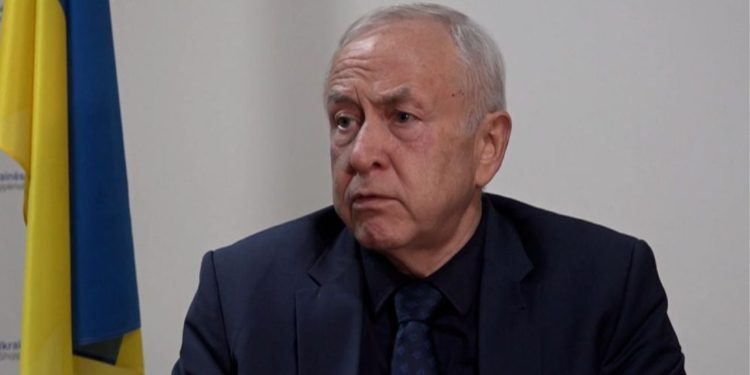 Ambasadori ukrainas ndjen një infarkt gjatë vizitës në Voskopojë, transportohet me urgjencë në Tiranë.