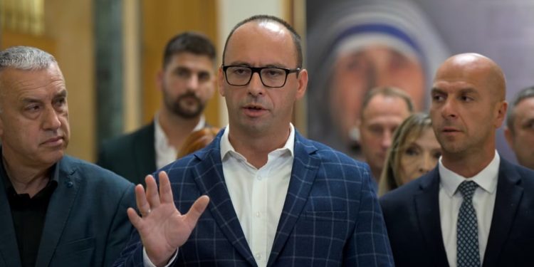 Analiza e REL-it: A ka Lista Serbe një të ardhme në institucioneve të Kosovës?