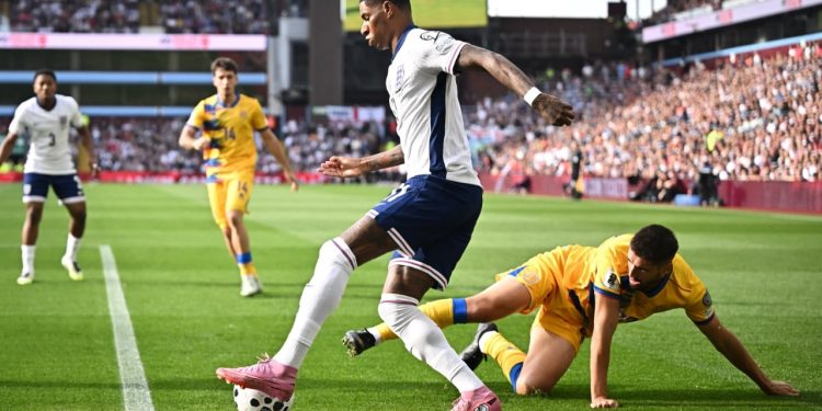 Anglia arrin fitore me një autogol dhe një gol, “Tre Luanët” mposhtin Andorrën dhe kreun e grupit të Shqipërisë e mbajnë vetëm për vete.