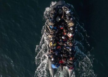 Anglia "ngrin" bashkimet familjare! Refugjatët ballafaqohen me kërkesa të reja, ndryshojnë rregullat për ata që kërkojnë azil.